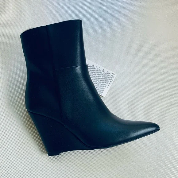 The Drop Women’s Ankle Boots - Picture 6 of 6